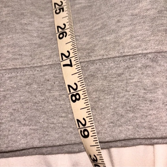 NFL men’s XXL Kansas City Chiefs light gray sweatshirt front logo - Picture 6 of 6